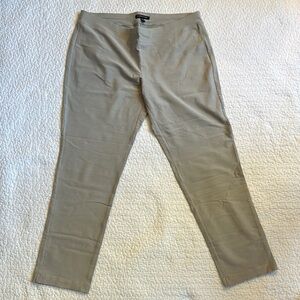 Eileen Fisher Elastic waistband comfortable women’s pants M-L Mint condition